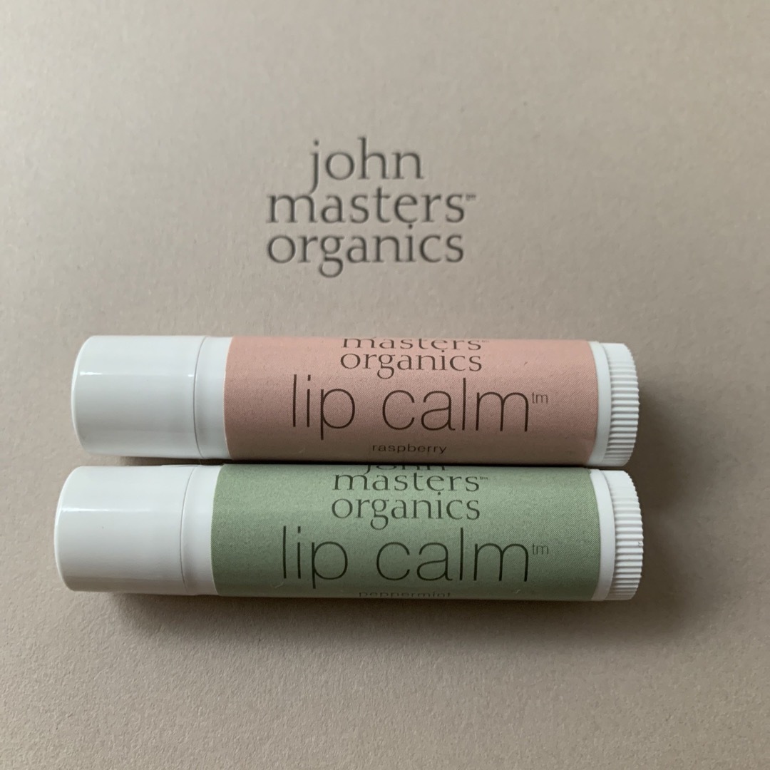John Masters Organics(ジョンマスターオーガニック)のジョンマスターオーガニック リップカーム 2種　新品 コスメ/美容のスキンケア/基礎化粧品(リップケア/リップクリーム)の商品写真