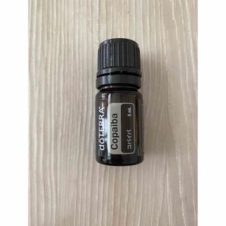 ドテラ(doTERRA)の【新品未開封】ドテラ　コパイバ　5ml(エッセンシャルオイル（精油）)