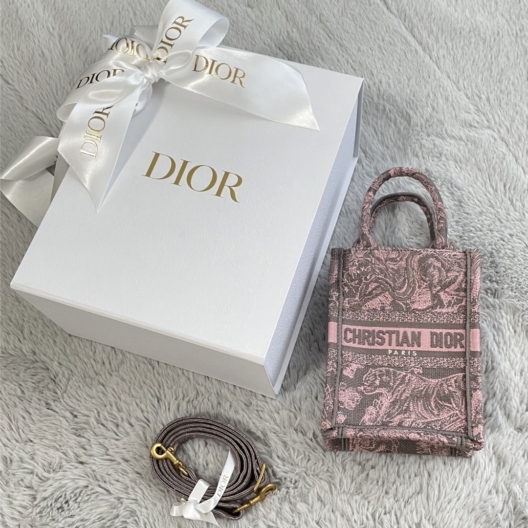 Dior BOOK TOTE フォンバッグ ミ二　ブックトート　バッグ | フリマアプリ ラクマ