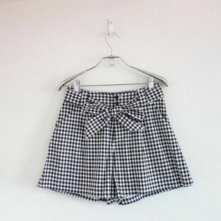 ビームス(BEAMS)のBEAMS HEART/リボンベルト付きショートパンツ(ショートパンツ)