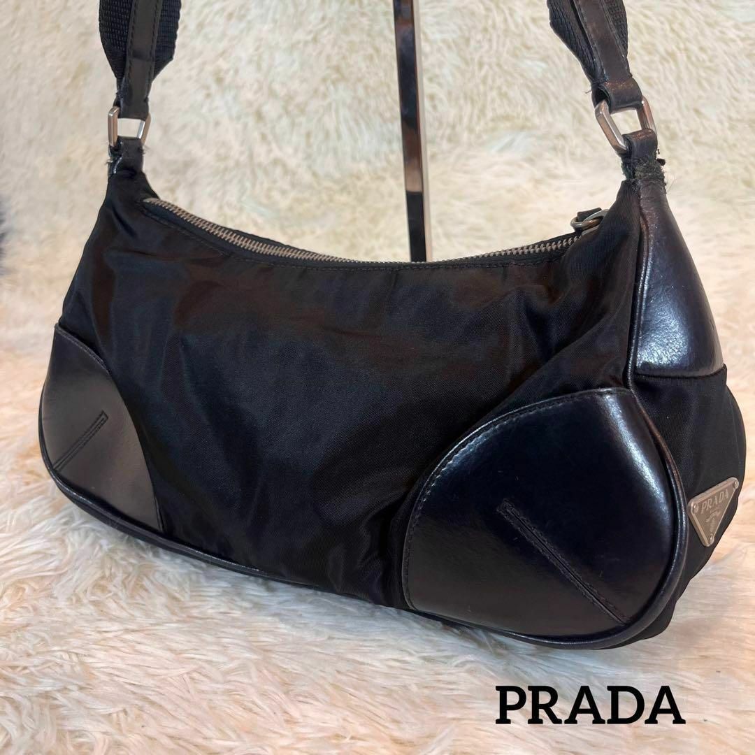 PRADA   美品 プラダ ショルダーバッグ ナイロン 三角ロゴ テスート