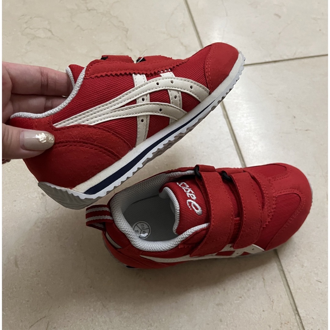 asics(アシックス)の新品❤️アシックススニーカー キッズ/ベビー/マタニティのキッズ靴/シューズ(15cm~)(スニーカー)の商品写真