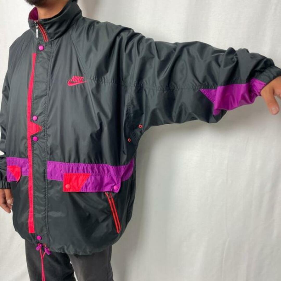 【新品未使用】タグ　NIKE ナイロンパーカー　ビッグ　ロゴ　グレー　メンズ