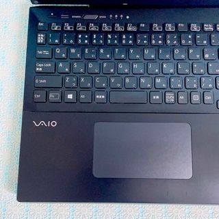 薄型VAIO✨️高性能Core i7＆8GB✨SSD黒ノートパソコン✨ブルーレイ