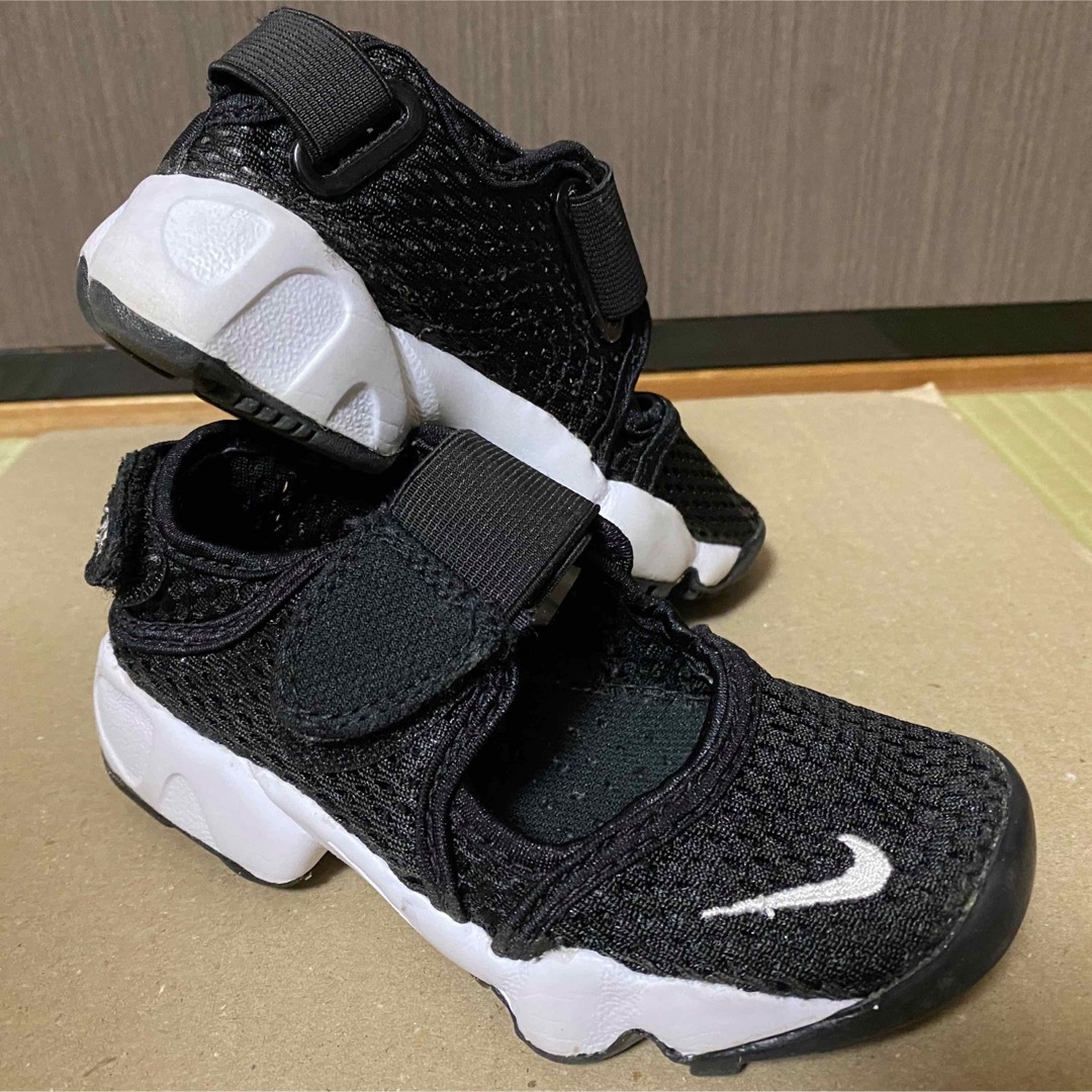 NIKE(ナイキ)のナイキ＊エアリフト＊キッズ   まーか様専用 キッズ/ベビー/マタニティのキッズ靴/シューズ(15cm~)(サンダル)の商品写真