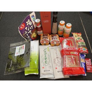 オリーブオイルなどの食品(缶詰/瓶詰)