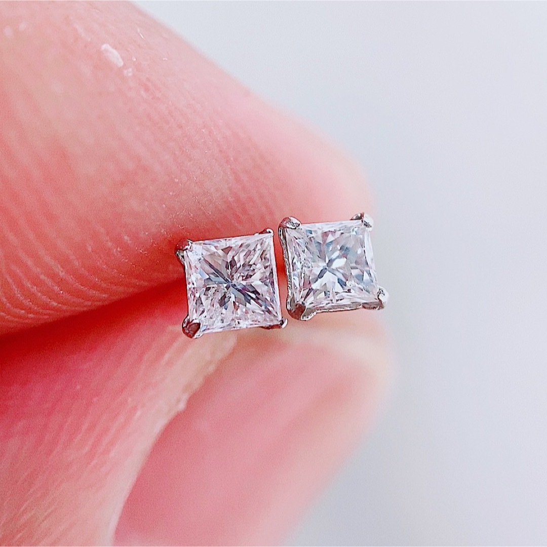 即決☆0.424ct☆✨プリンセスカットダイヤモンドE,F,I-1スタッドピアス-