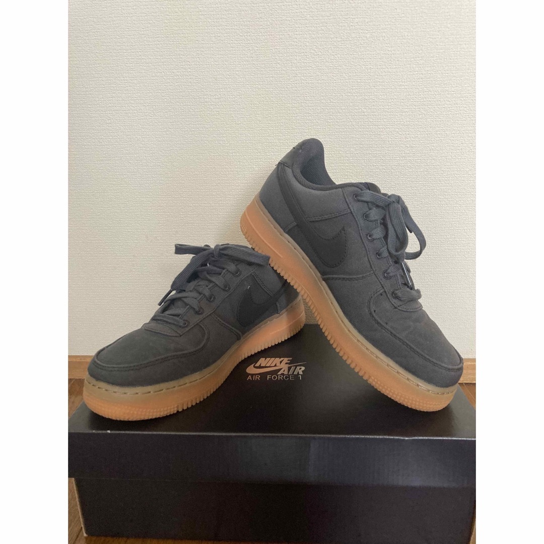 NIKE AIR FORCE 1 '07 LV8 24cm