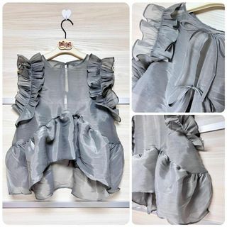 入手困難 新品 Bibiy. CHLOE PEPURAMU TOP GRAYの通販 by ほぼ