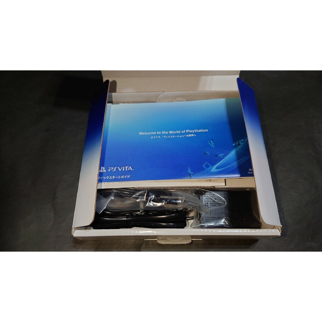 PlayStation Vita Wi-Fiモデル Welcome BOX