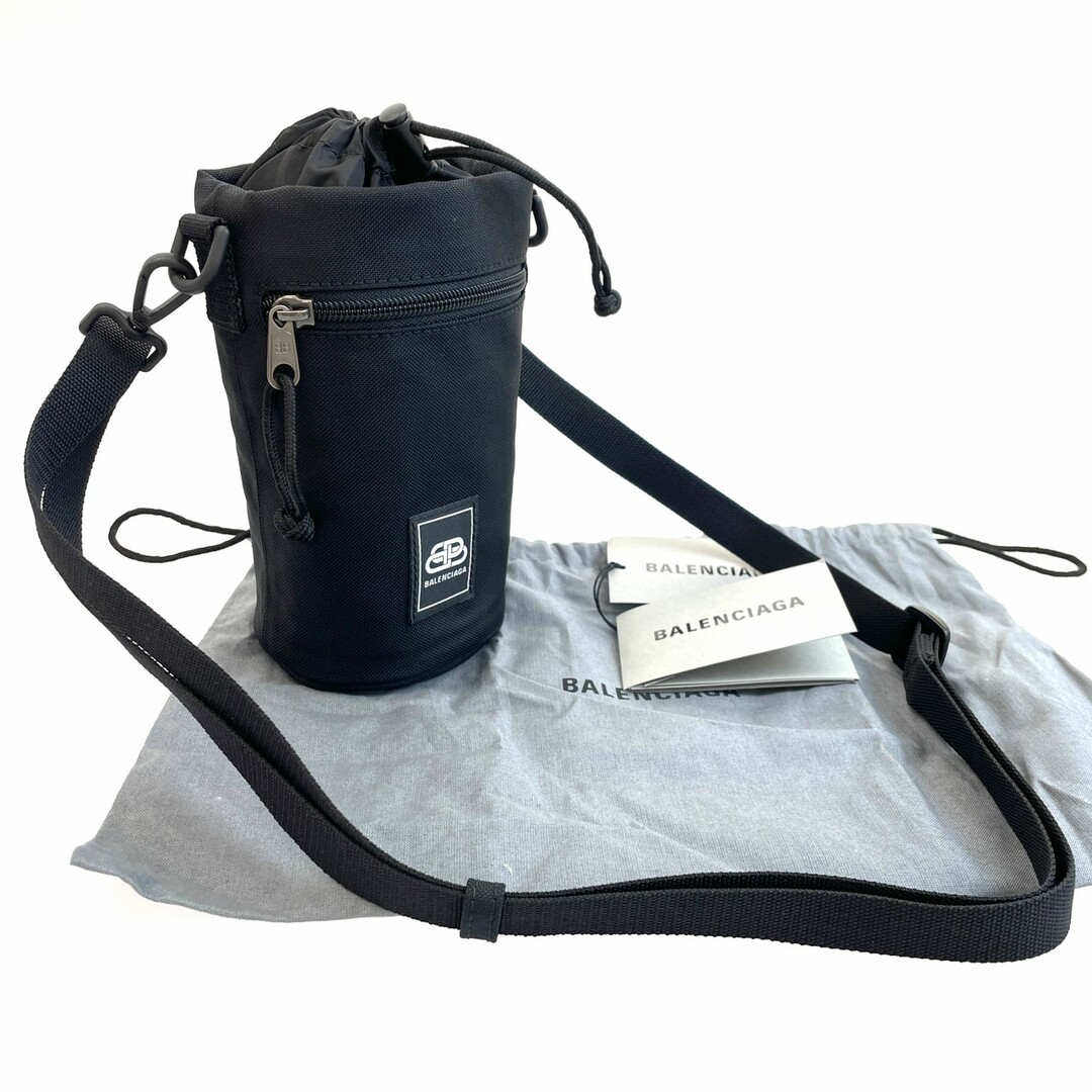Balenciaga(バレンシアガ)の新品未使用 バレンシアガ ウェークエンド ボトルホルダークロスボディ ショルダー メンズのバッグ(ショルダーバッグ)の商品写真