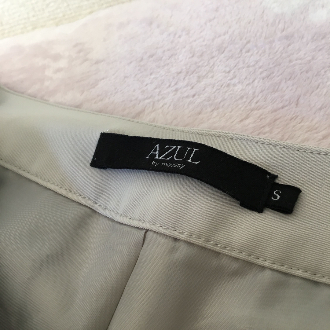 AZUL by moussy(アズールバイマウジー)のアズール グレー パンツ S オフィスでも レディースのパンツ(カジュアルパンツ)の商品写真