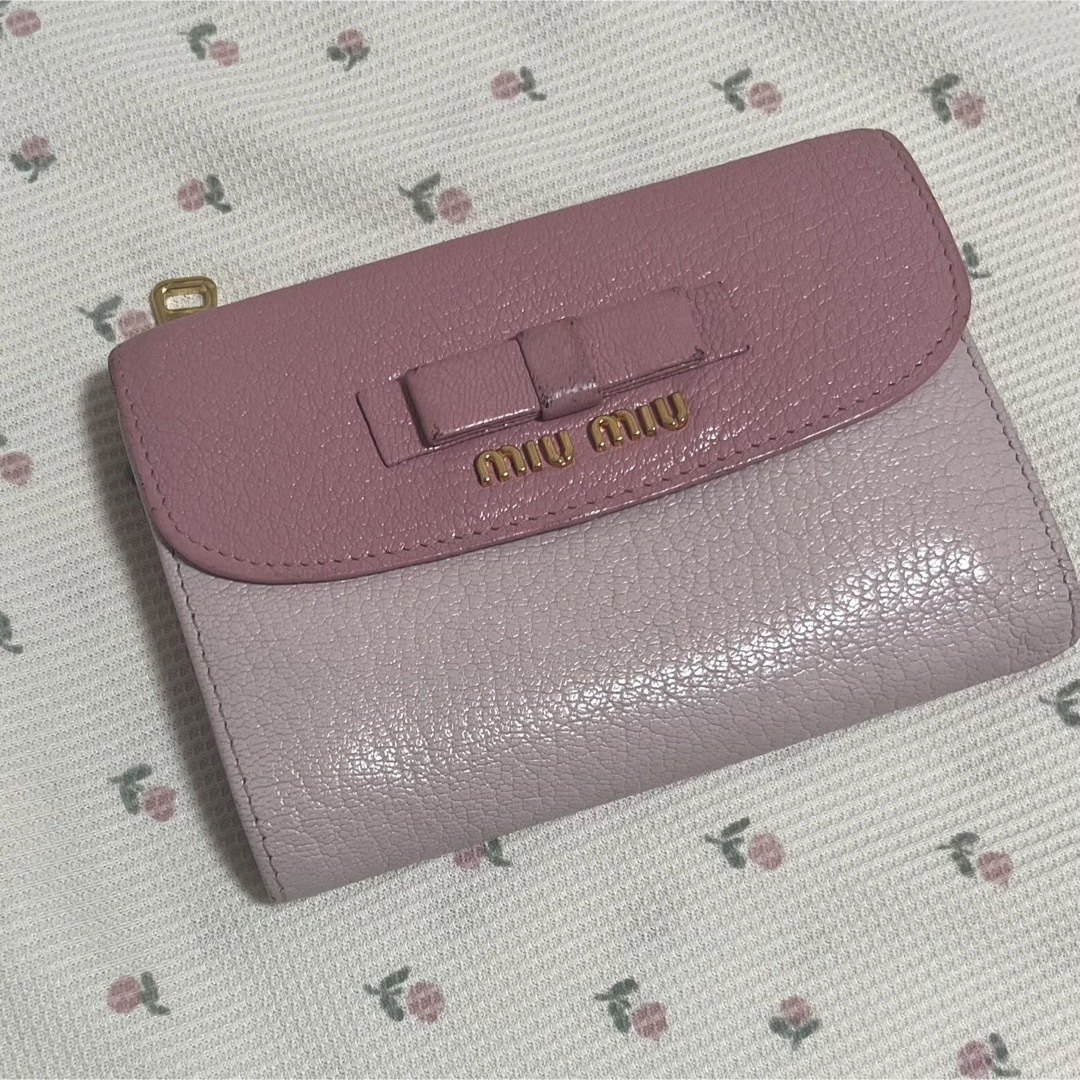 miumiu リボン　折り畳み　ウォレット