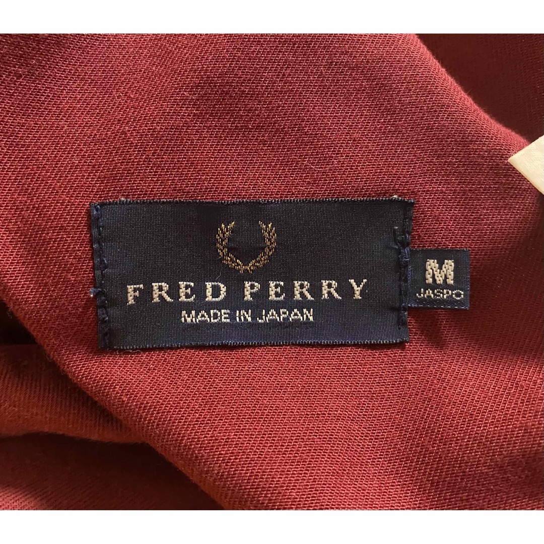 FRED PERRY(フレッドペリー)のFRED PERRY フレッドペリー ショートパンツ 赤 M メンズのパンツ(ショートパンツ)の商品写真