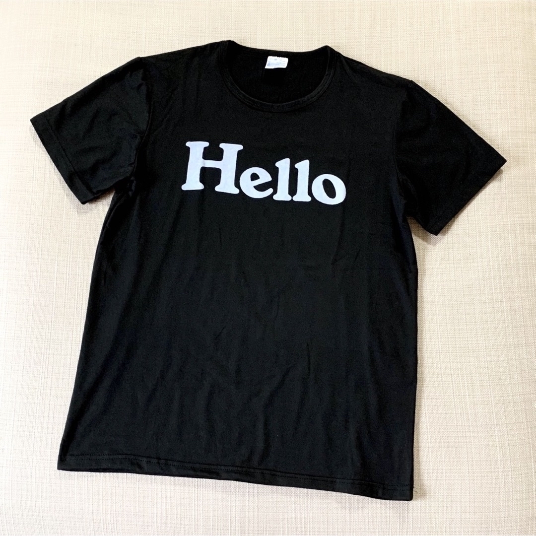 MADISONBLUE(マディソンブルー)のインポート ロゴ Tシャツ HELLO ハロー レディース 黒 ブラック レディースのトップス(Tシャツ(半袖/袖なし))の商品写真