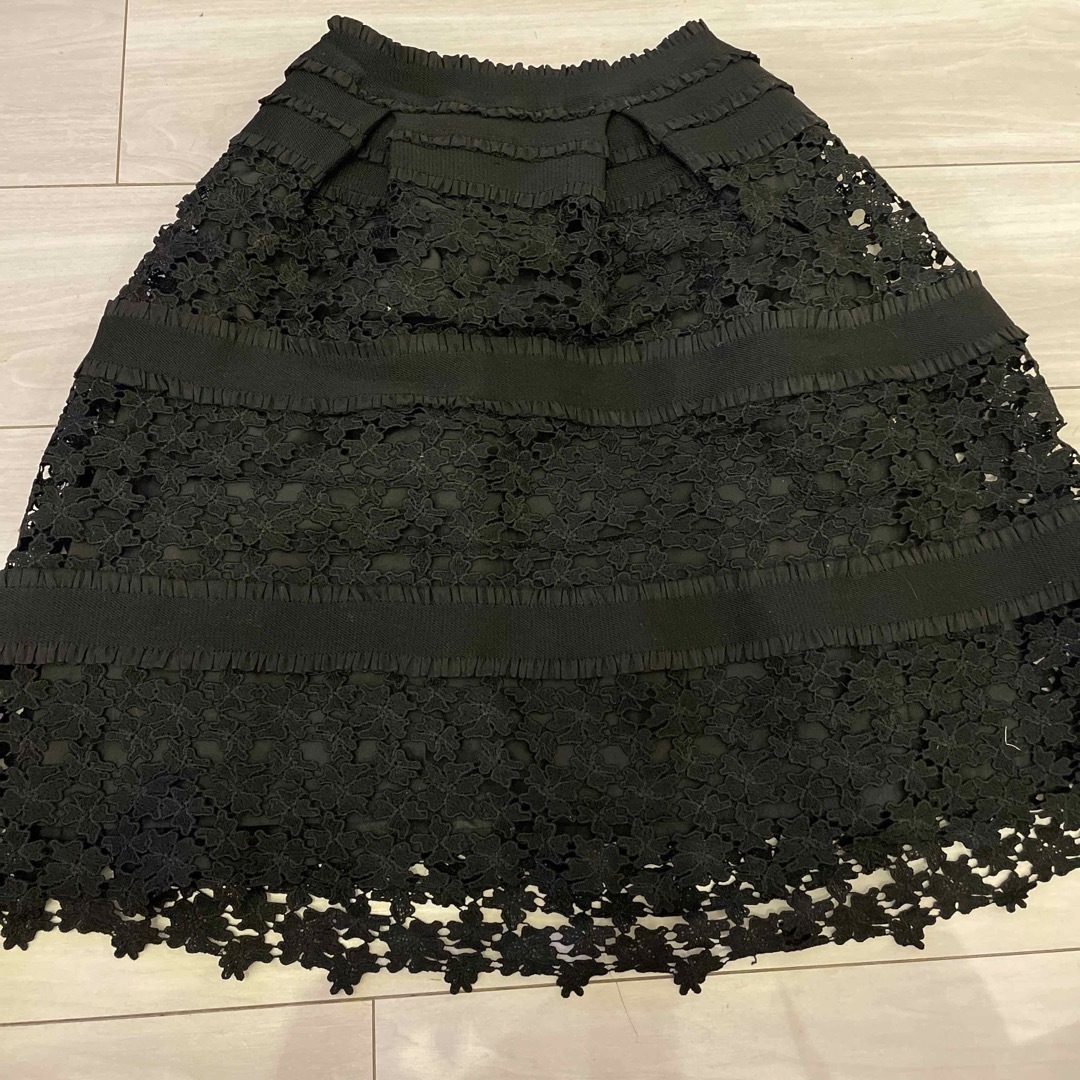 MIIA(ミーア)のMIIA フリルスカート レディースのスカート(ひざ丈スカート)の商品写真