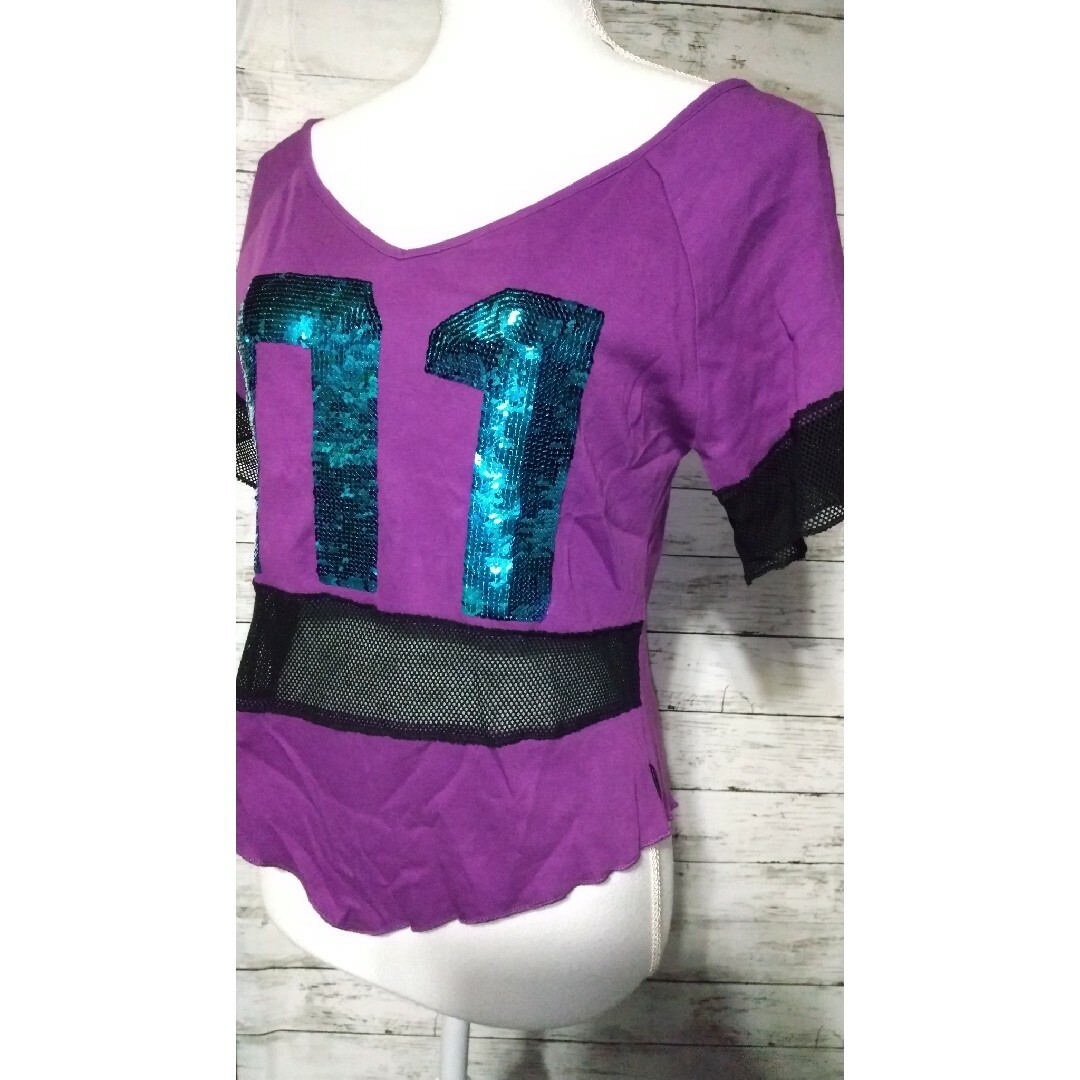 baby shoop(ベイビーシュープ)の211 shoop 紫 ビーズ ネット 半袖 トップス ロゴ 目立つ 格好いい レディースのトップス(Tシャツ(半袖/袖なし))の商品写真