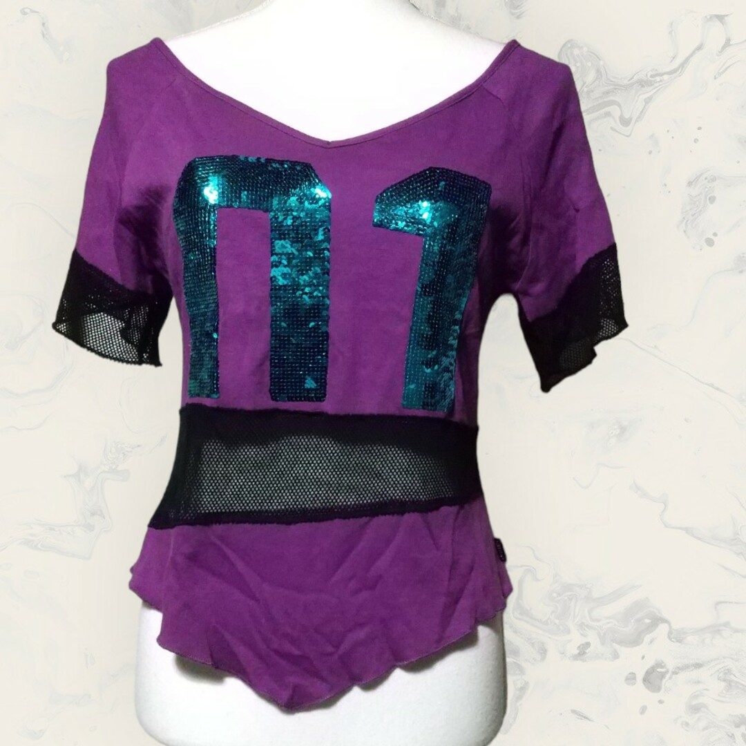 baby shoop(ベイビーシュープ)の211 shoop 紫 ビーズ ネット 半袖 トップス ロゴ 目立つ 格好いい レディースのトップス(Tシャツ(半袖/袖なし))の商品写真