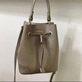 フルラ(Furla)の美品　FURLA フルラ　ステイシーミニ　ショルダーバッグ(ショルダーバッグ)