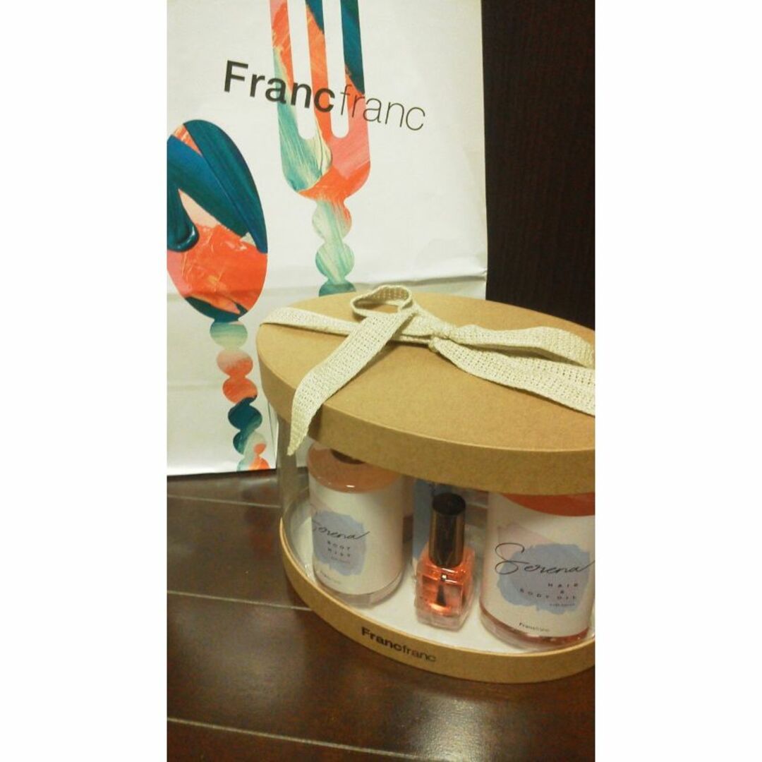 Francfranc(フランフラン)のFrancfranc＊セレーナ ボディケアギフトセットＬ コスメ/美容のボディケア(ボディクリーム)の商品写真