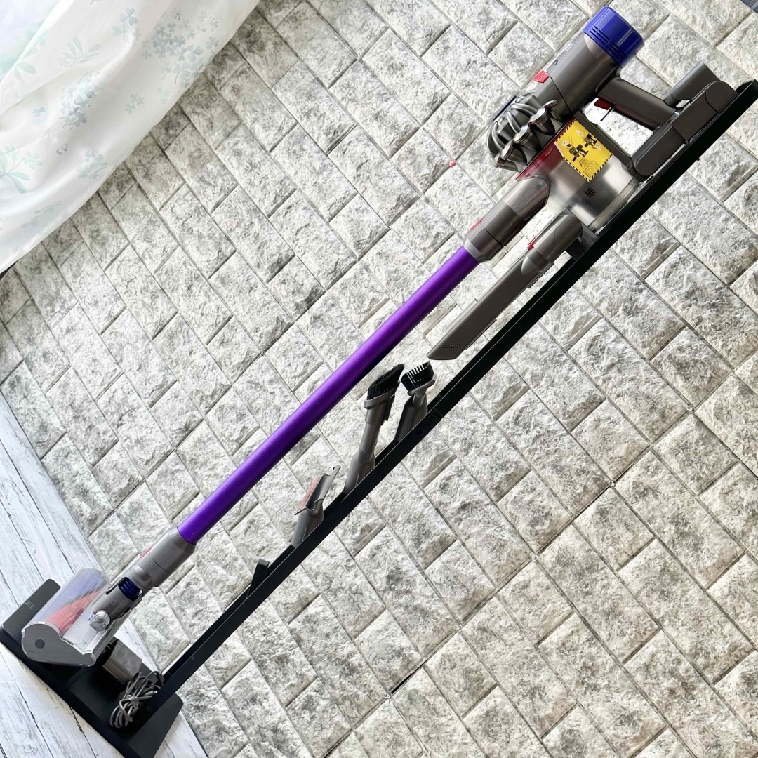 Dyson V7 fluffy ハンディクリーナー スタンド付き