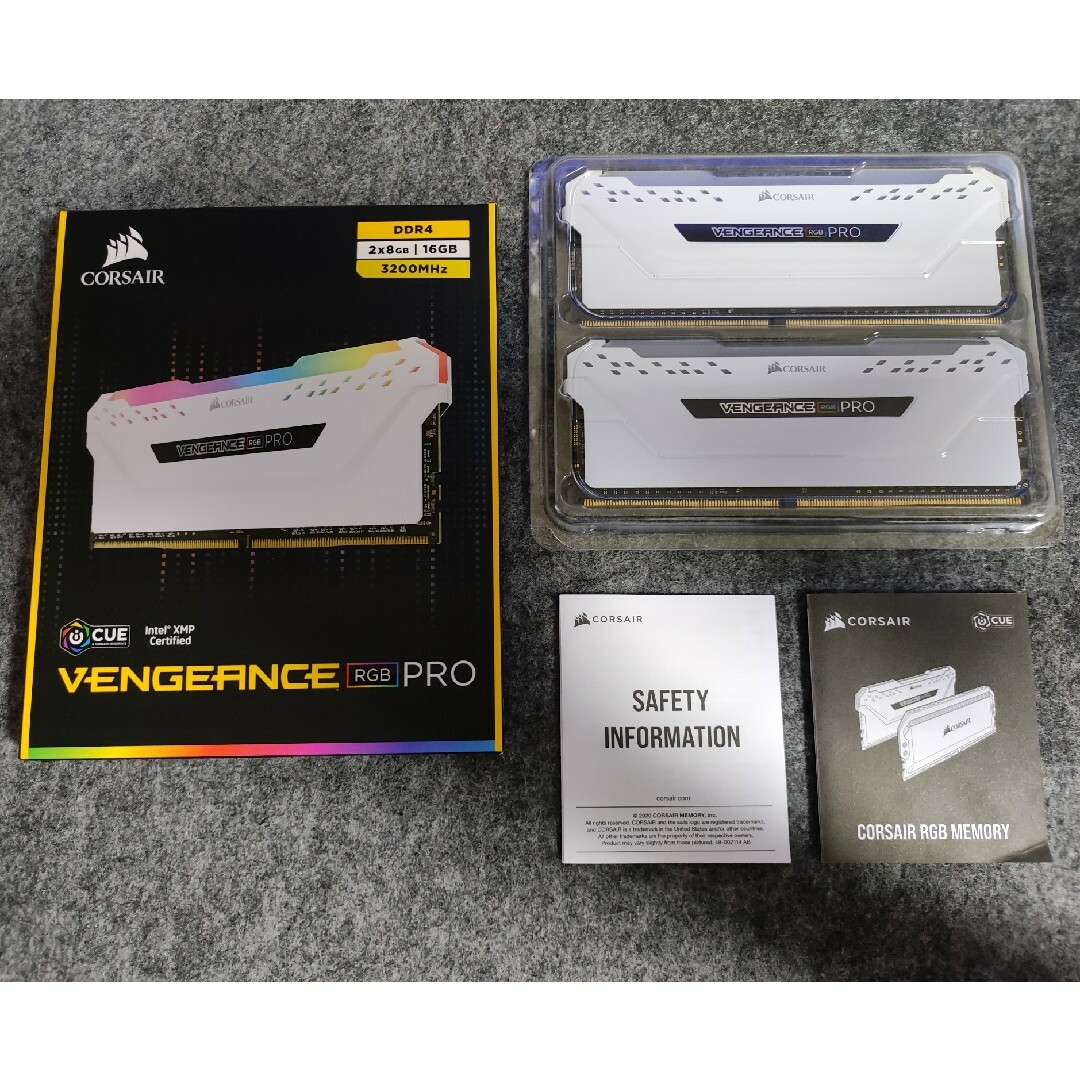 CORSAIR VENGEANCE RGB PRO 8GB✕2（16GB）