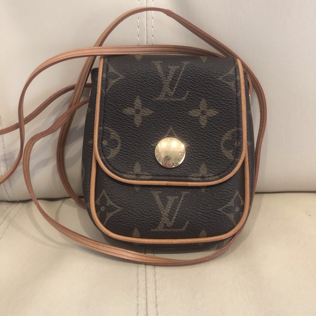 LOUIS VUITTON(ルイヴィトン)の【美品】LOUIS VUITTON モノグラム ミニポシェット  レディースのバッグ(ショルダーバッグ)の商品写真