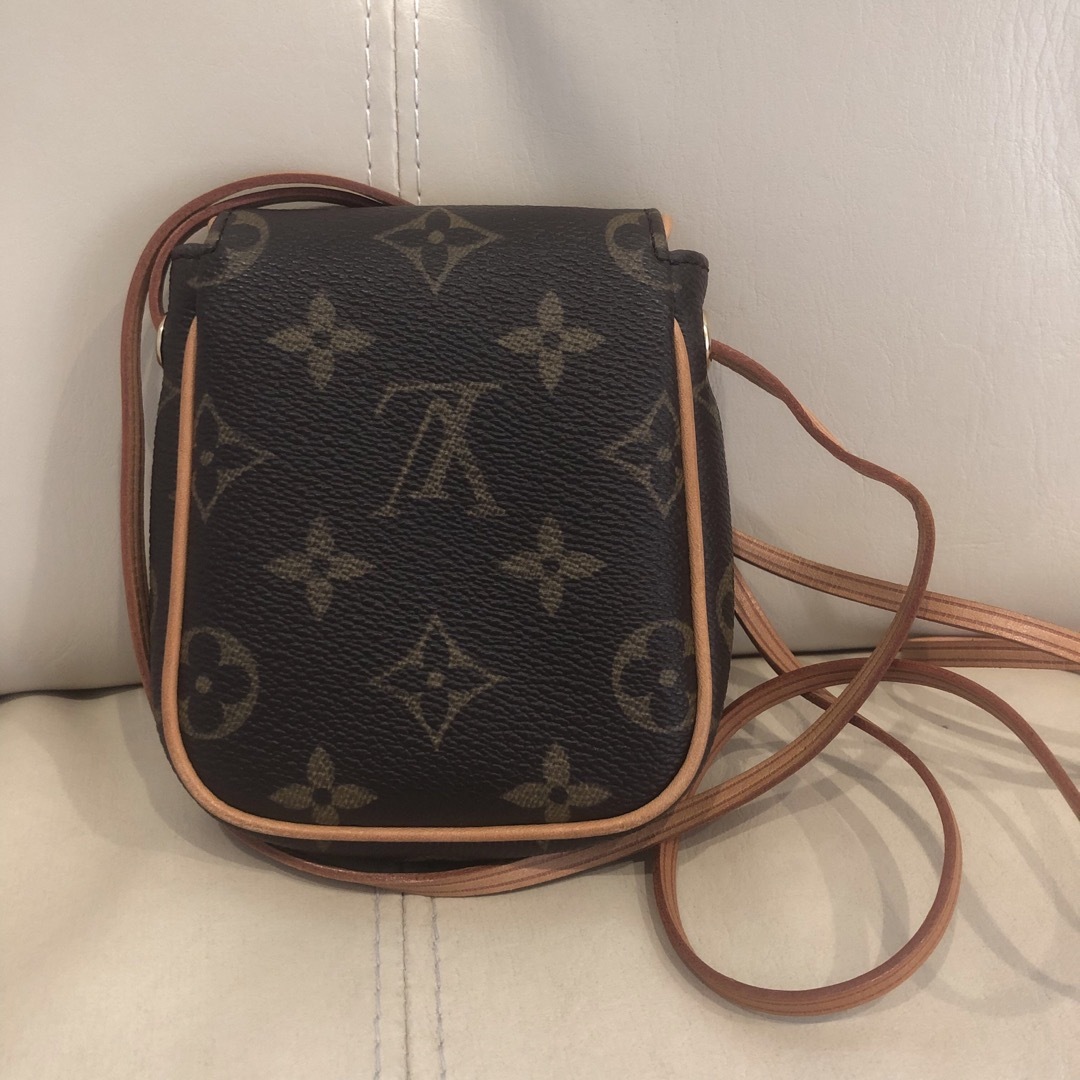 LOUIS VUITTON(ルイヴィトン)の【美品】LOUIS VUITTON モノグラム ミニポシェット  レディースのバッグ(ショルダーバッグ)の商品写真