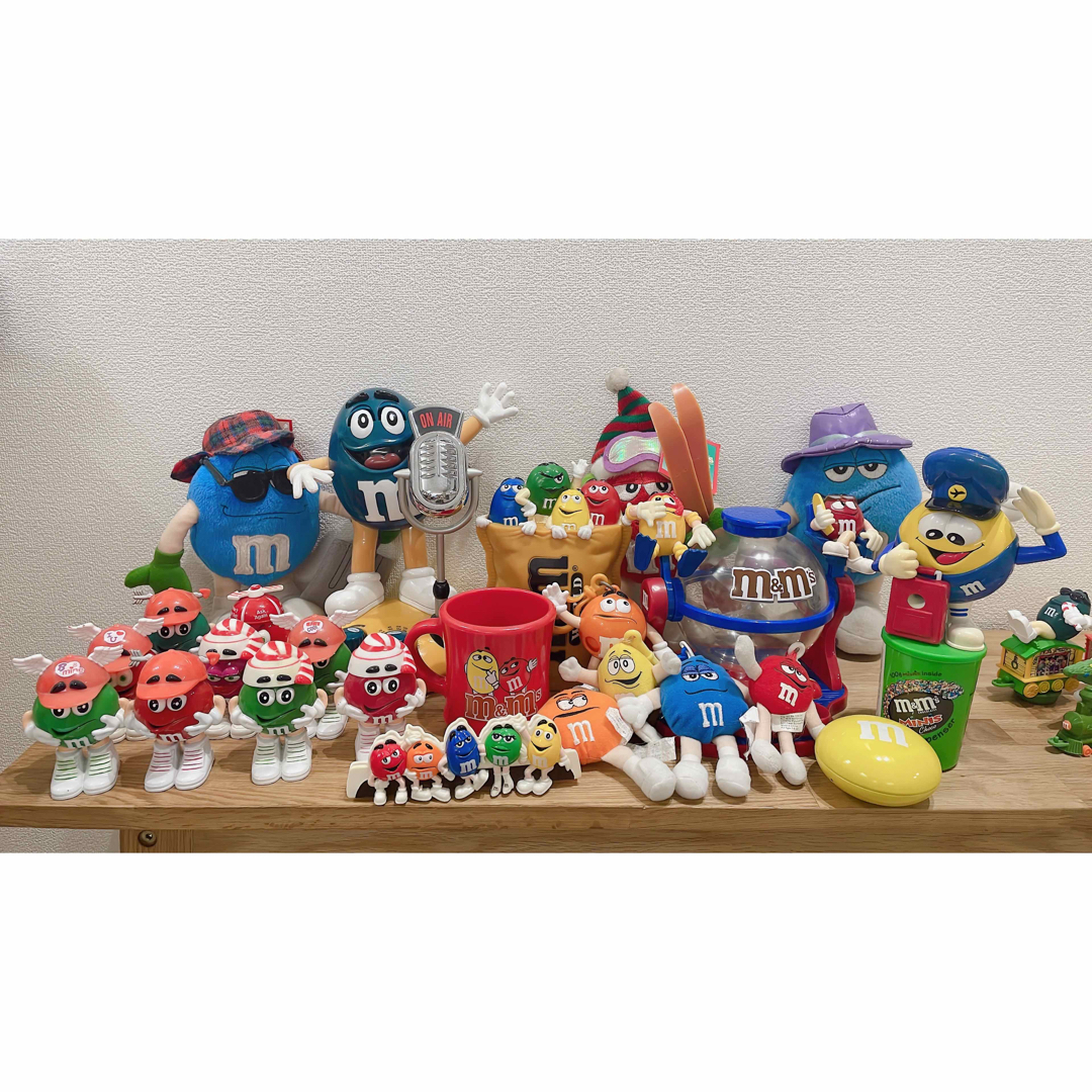 コレクションm&m's エムアンドエムズ　ディスペンサー・フィギュア・ラジオ　希少品