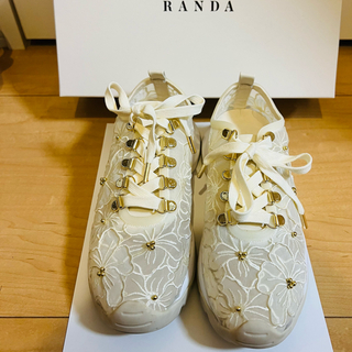 RANDA - randa フラワー刺繍レーススニーカー Mサイズの通販｜ラクマ