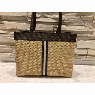 ゲス(GUESS)の[GUESS] KASINTA RAFFIA Tote(トートバッグ)