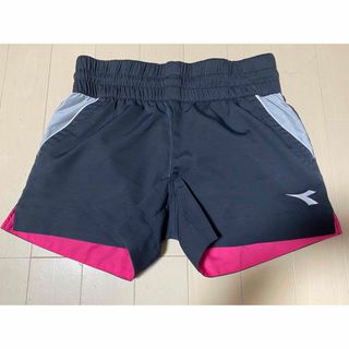 ディアドラ(DIADORA)のテニスユニフォームショートパンツ(ショートパンツ)