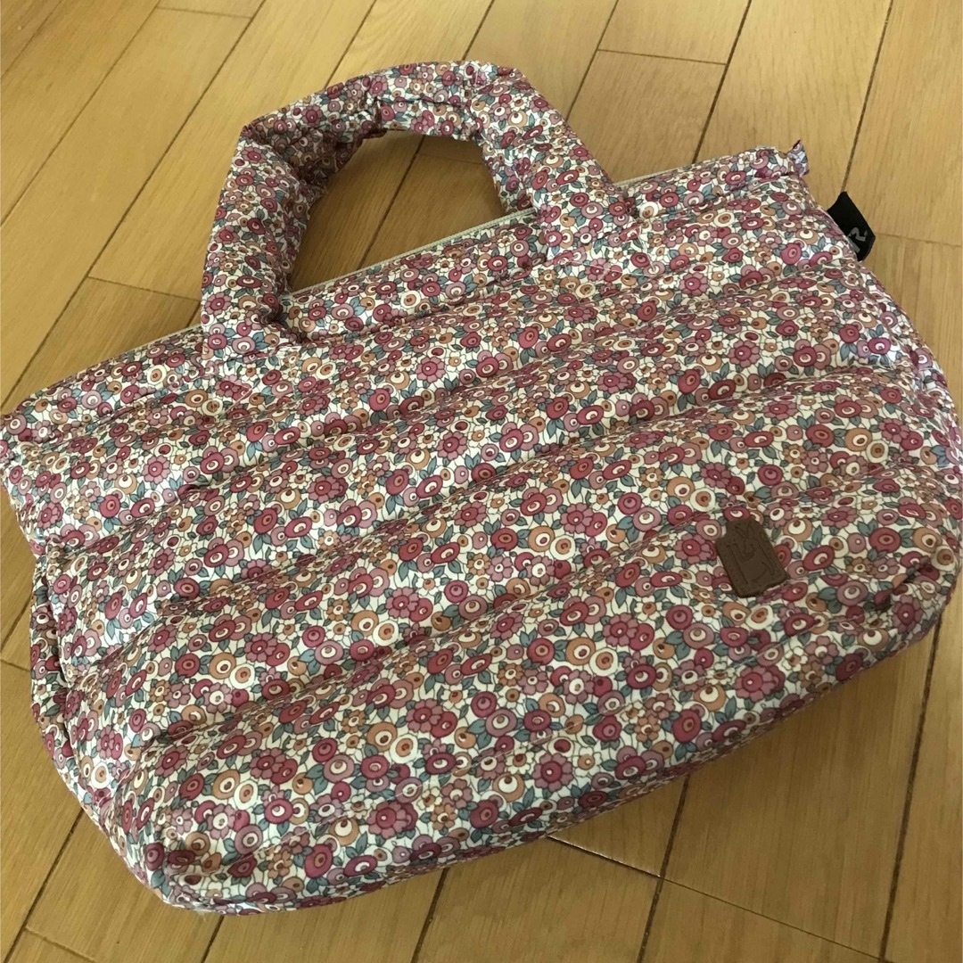 ROOTOTE(ルートート)の美品♪ とってもかわいい【ROOTOTE】ルートート＊花柄バッグ／マザーズバッグ レディースのバッグ(トートバッグ)の商品写真