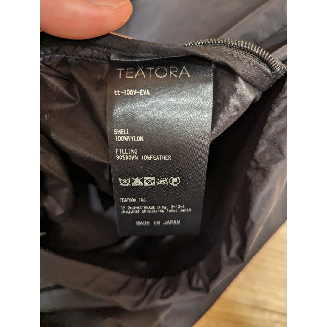 TEATORA(テアトラ)のTEATORA テアトラ Roomkey VEST EVA ルームキーベスト メンズのジャケット/アウター(ダウンジャケット)の商品写真