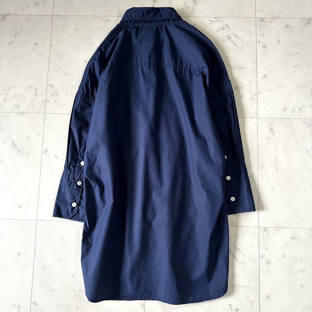 MADISONBLUE(マディソンブルー)の美品☆マディソンブルー J.BRADLEY CUFFSHIRT ネイビー 七分袖 レディースのトップス(シャツ/ブラウス(長袖/七分))の商品写真