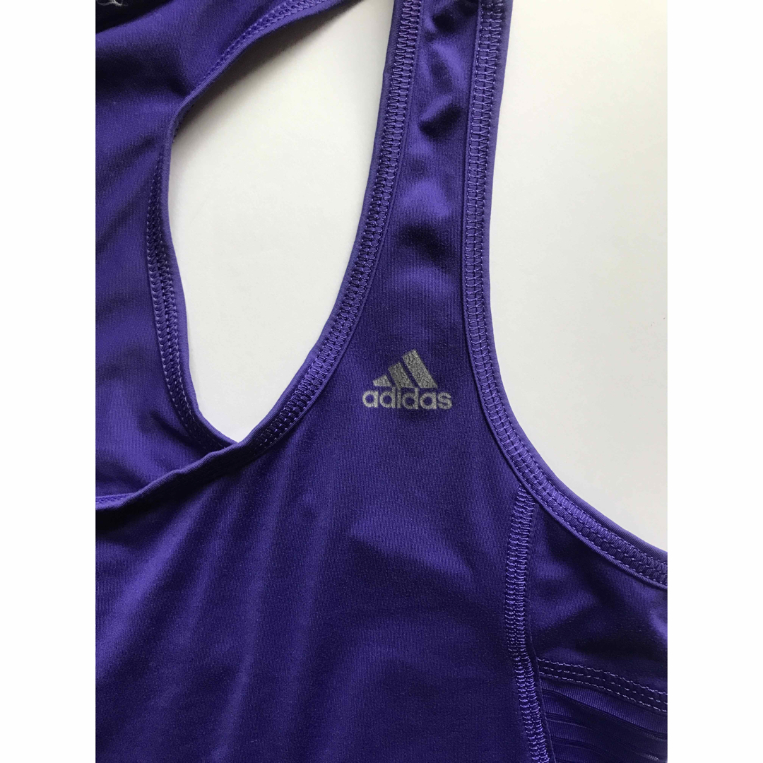 adidas(アディダス)のadidas レーサーバックのトップス　パープル スポーツ/アウトドアのトレーニング/エクササイズ(ヨガ)の商品写真