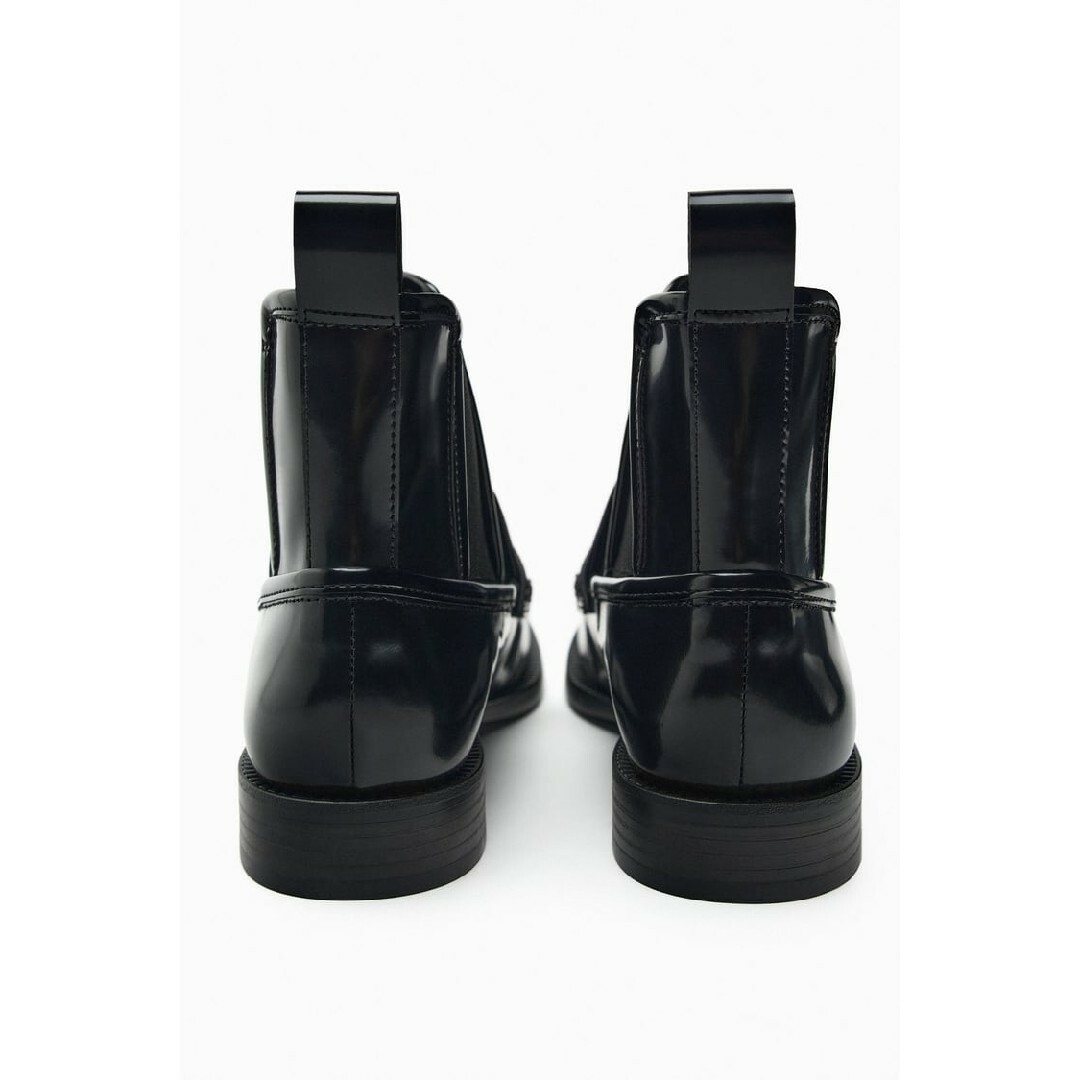ZARA(ザラ)のZARA　レザーチェルシーブーツ　36サイズ　ブラック レディースの靴/シューズ(ブーツ)の商品写真