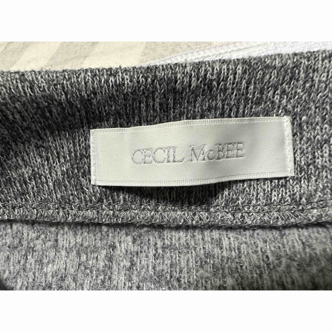 CECIL McBEE(セシルマクビー)のセシルマクビー （CECIL MCBEE) 裏起毛　ニット　美品 レディースのトップス(ニット/セーター)の商品写真