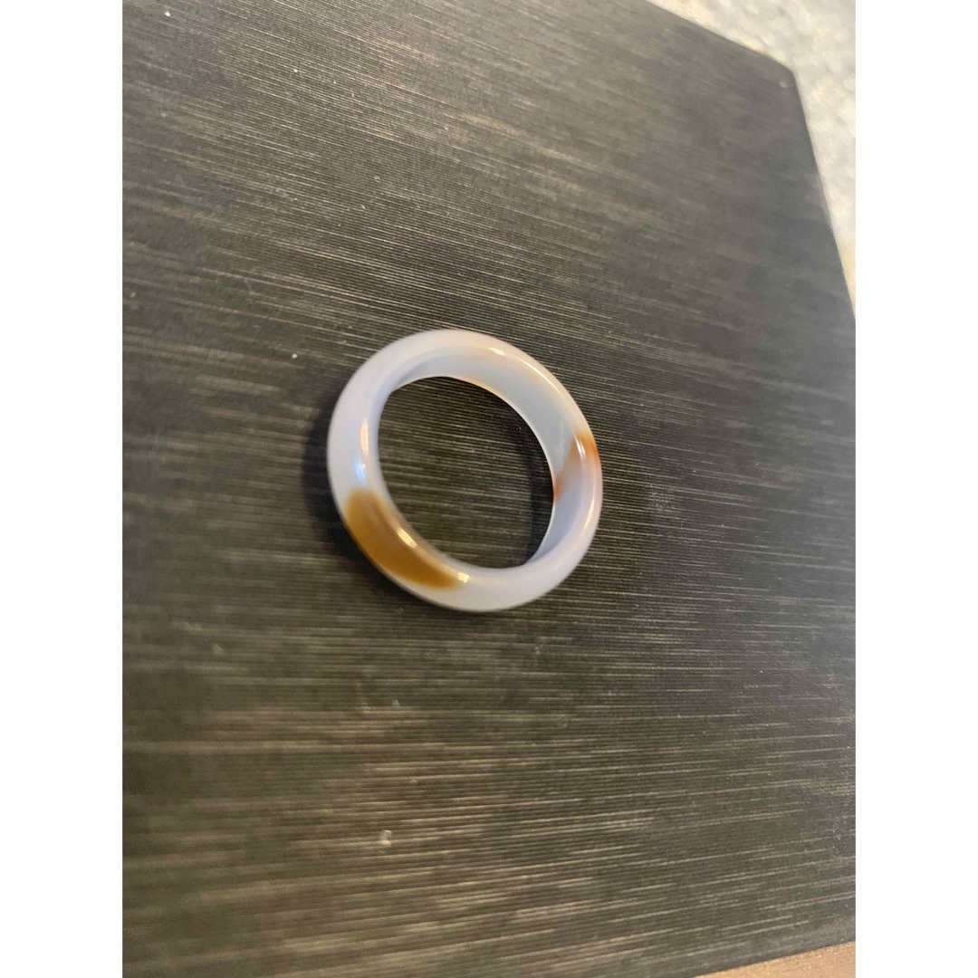 M-068 天然瑪瑙　玉髓　メノウ　リング　指輪16号 レディースのアクセサリー(リング(指輪))の商品写真