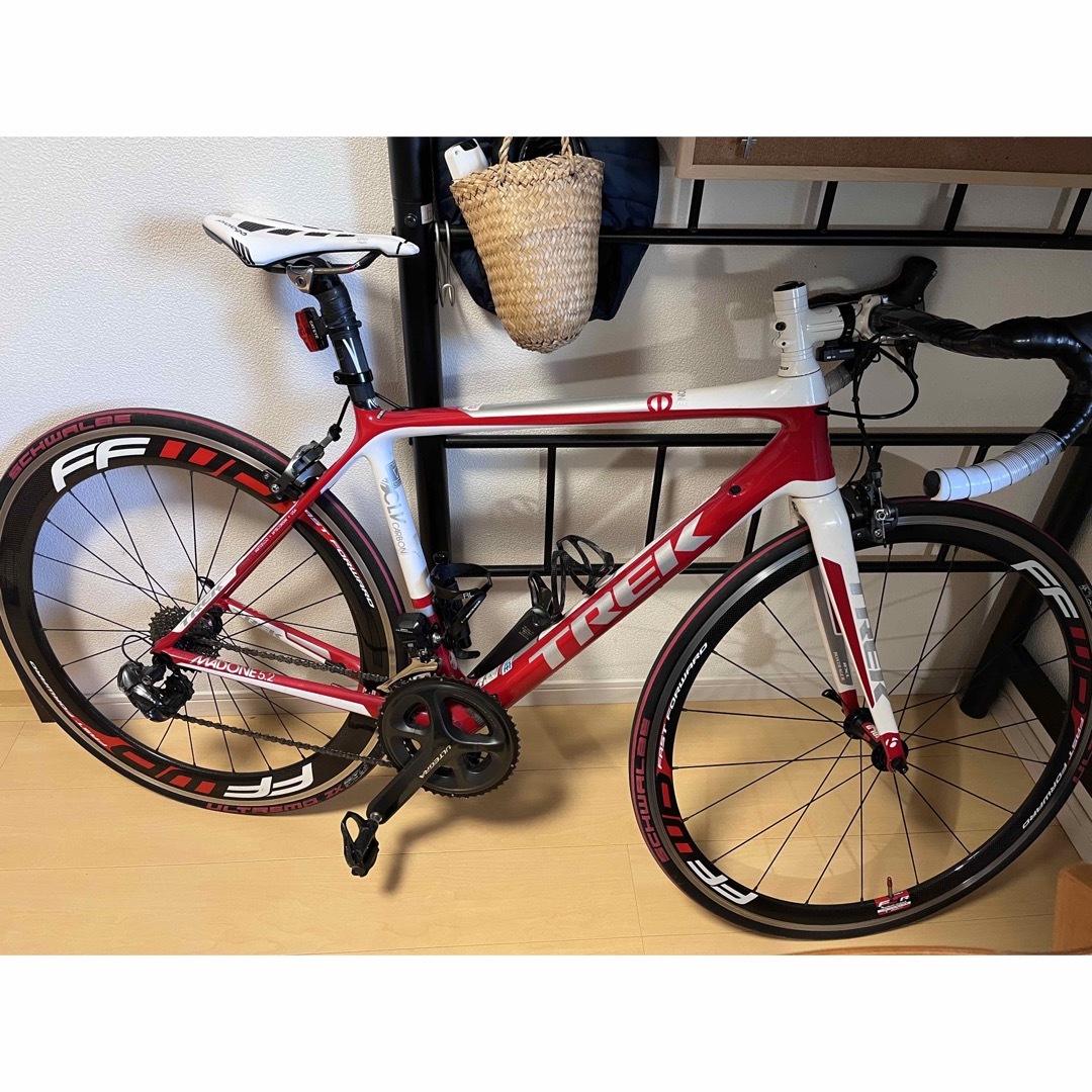 TREK MADONE 5.2