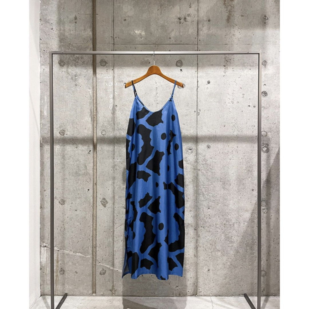 L'Appartement DEUXIEME CLASSE(アパルトモンドゥーズィエムクラス)の新品 BANANATIME SLIP DRESS ブルー S レディースのワンピース(ロングワンピース/マキシワンピース)の商品写真