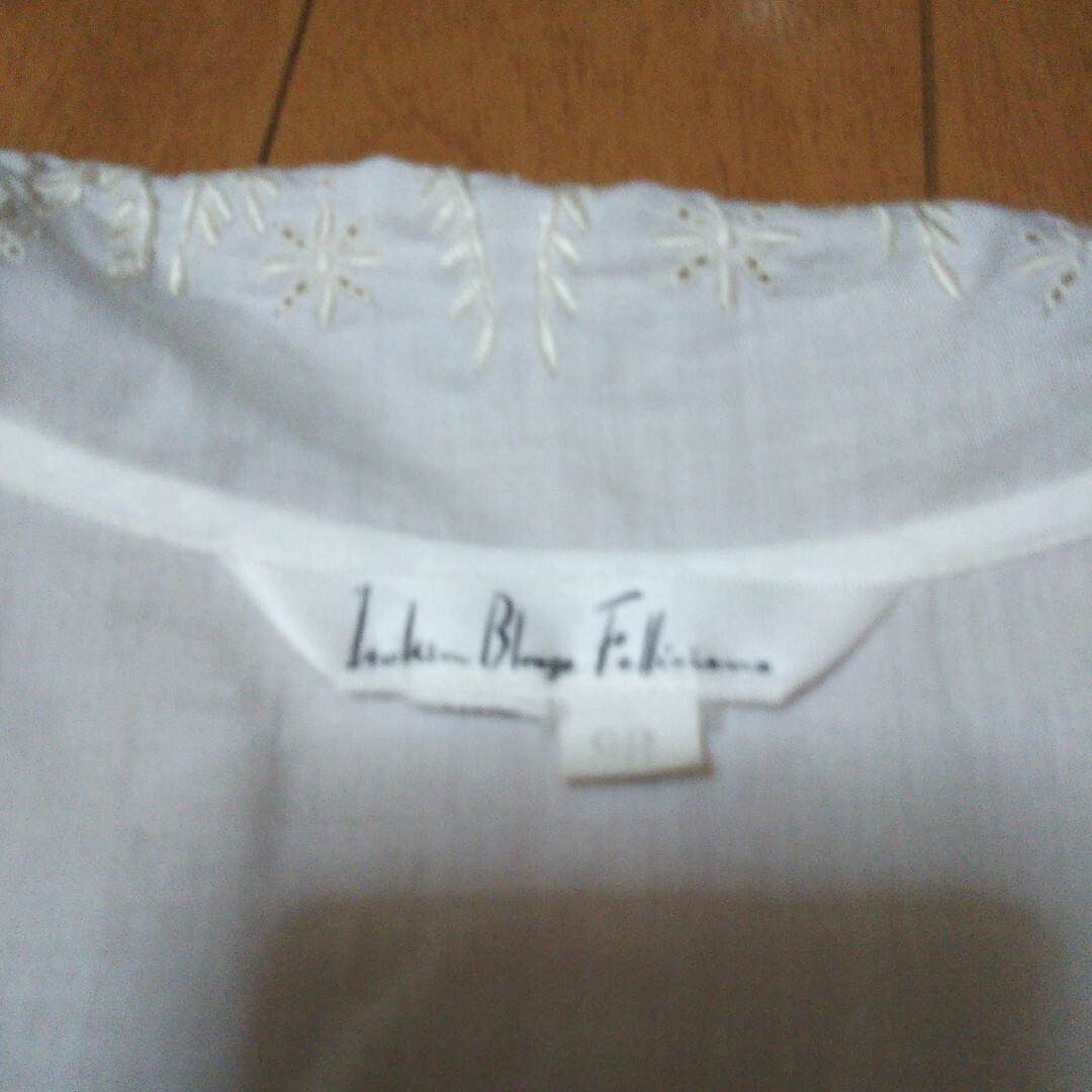 白 衿刺繍 ブラウス レディースのトップス(シャツ/ブラウス(半袖/袖なし))の商品写真