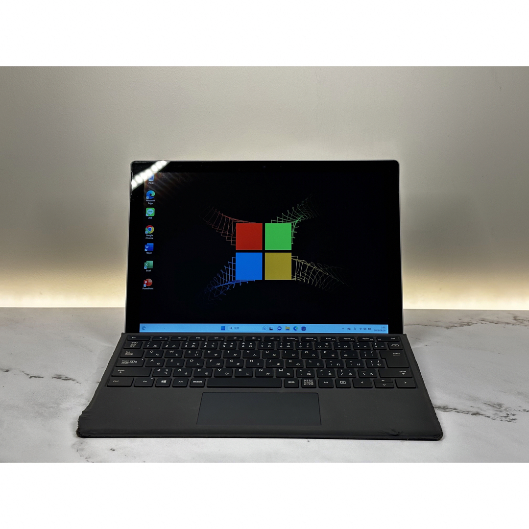Microsoft(マイクロソフト)の美品　Surface Pro5 LTE i5 8 SSD 256GB simフリ スマホ/家電/カメラのPC/タブレット(ノートPC)の商品写真