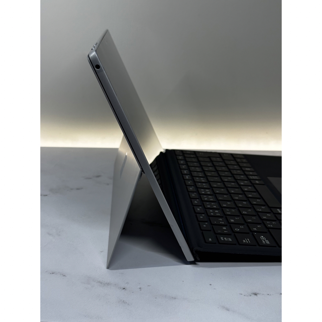 Microsoft(マイクロソフト)の美品　Surface Pro5 LTE i5 8 SSD 256GB simフリ スマホ/家電/カメラのPC/タブレット(ノートPC)の商品写真