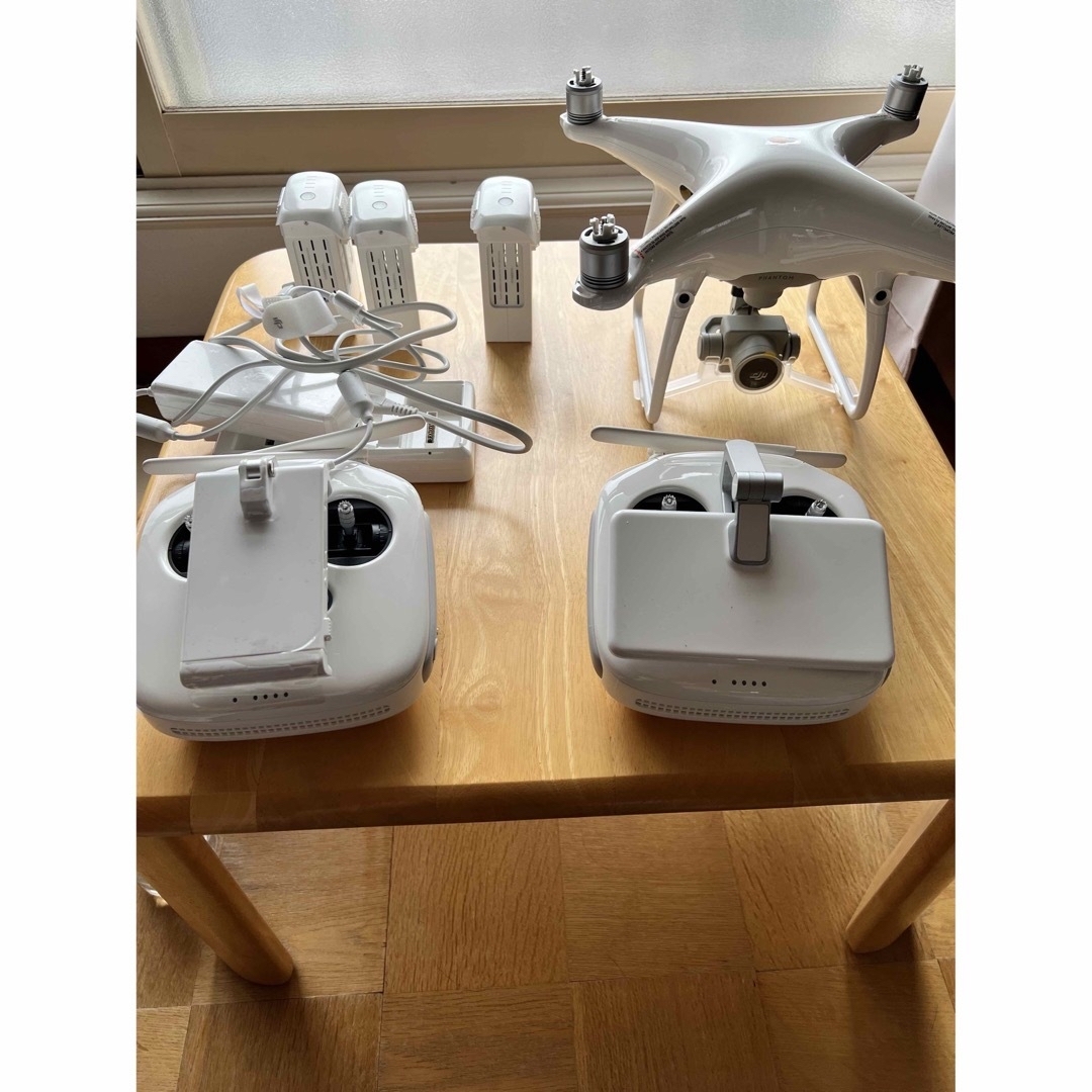 phantom(ファントム)のdji phantom4 v2.0 エンタメ/ホビーのおもちゃ/ぬいぐるみ(ホビーラジコン)の商品写真