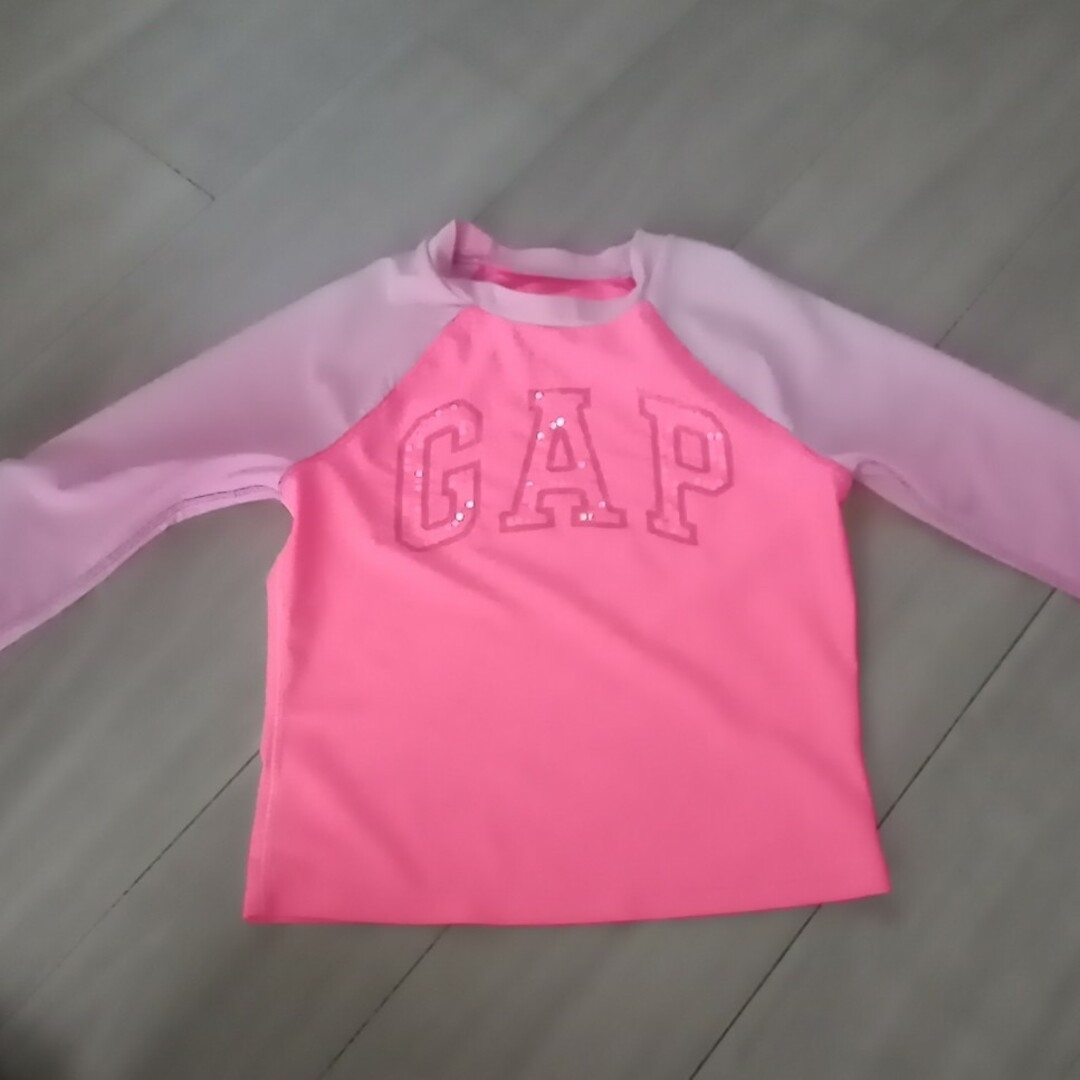 GAP Kids(ギャップキッズ)のラッシュガード　140 Gap キッズ/ベビー/マタニティのキッズ服女の子用(90cm~)(その他)の商品写真