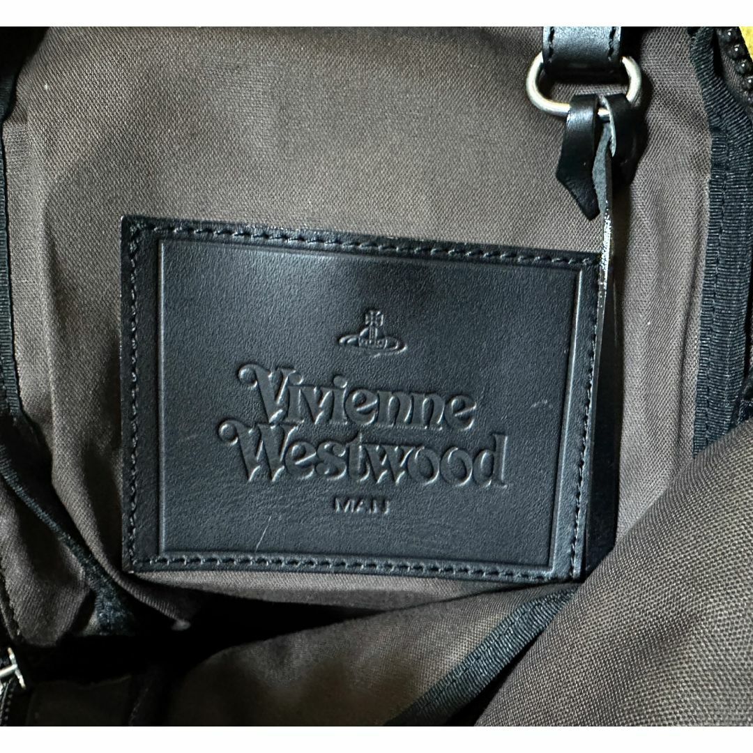 Vivienne Westwood(ヴィヴィアンウエストウッド)のVivienne Westwood MAN ☆ 美品 ボディバッグ メンズのバッグ(ボディーバッグ)の商品写真