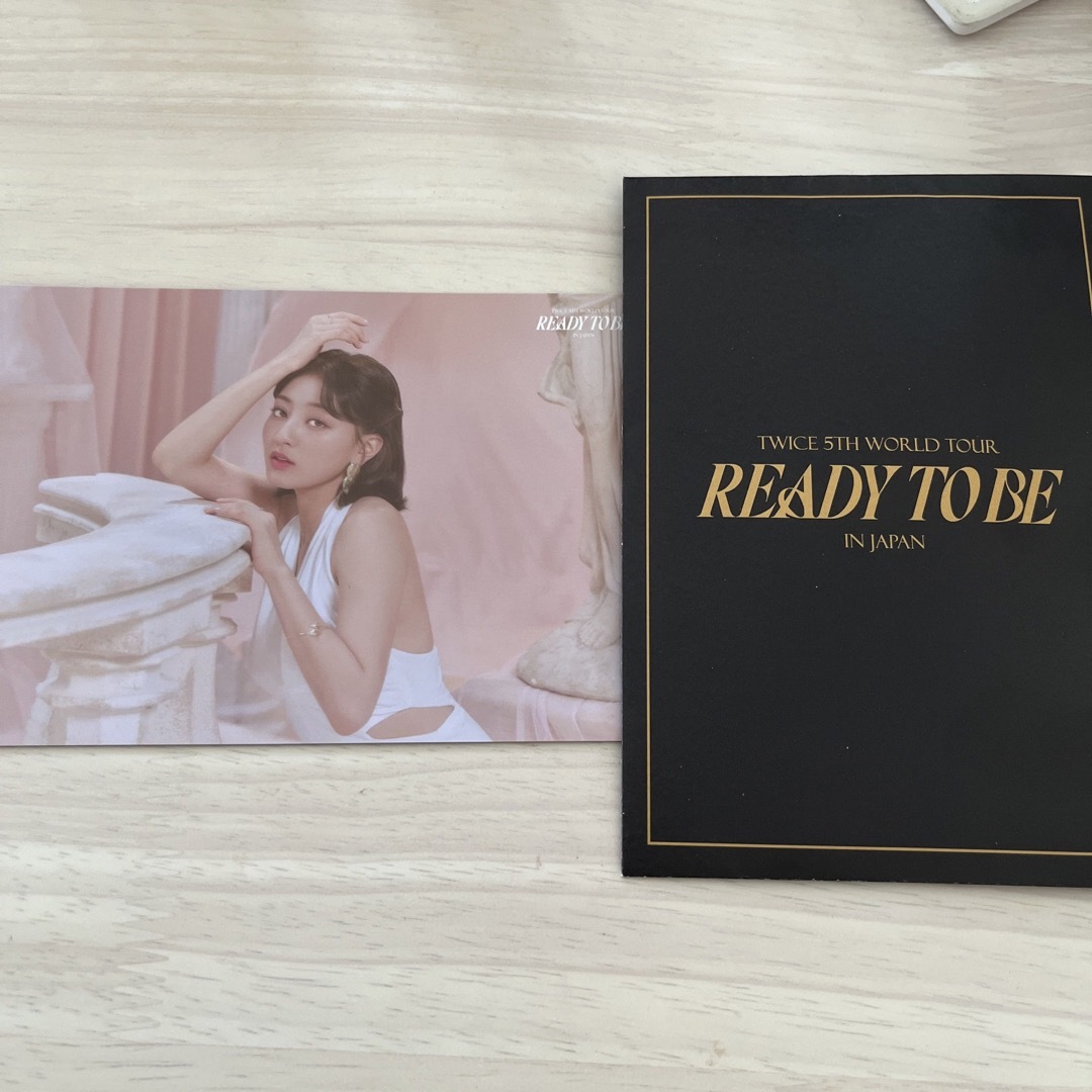 TWICE(トゥワイス)のREADY TO BE ランダムトレカ　twice ジヒョ エンタメ/ホビーのCD(K-POP/アジア)の商品写真