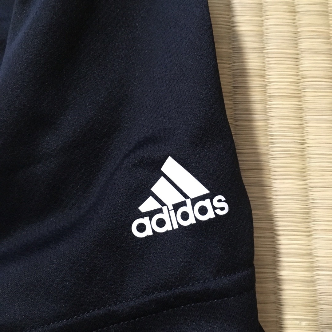 adidas(アディダス)のadidas tシャツ レディースのトップス(Tシャツ(半袖/袖なし))の商品写真