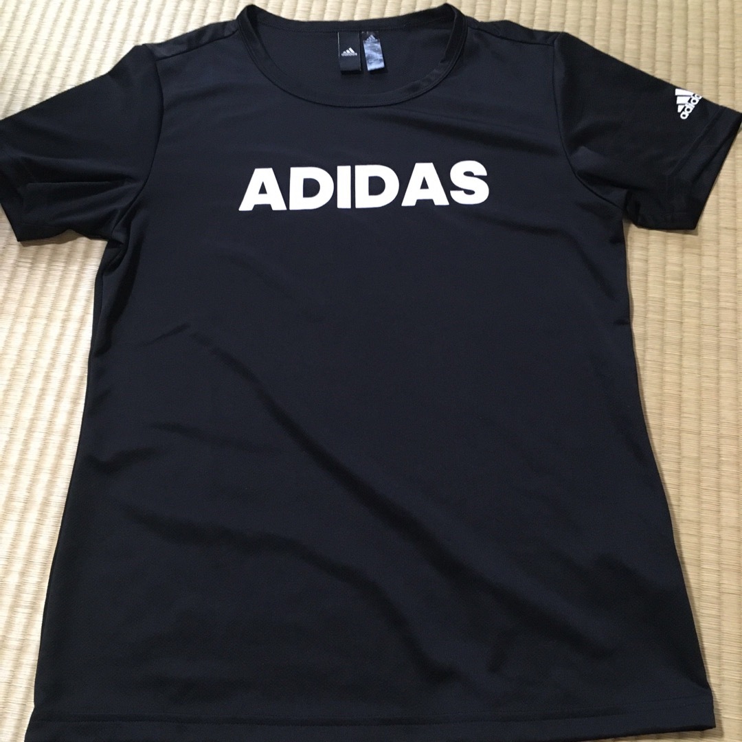 adidas(アディダス)のadidas tシャツ レディースのトップス(Tシャツ(半袖/袖なし))の商品写真